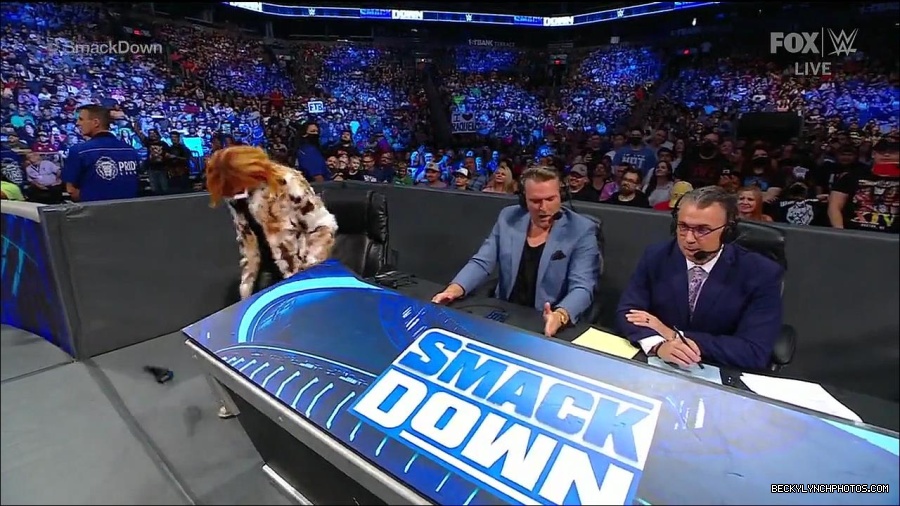 WWE_Friday_Night_Smackdown_1st_July_2022_720p_WEBRip_h264_mp4_002635235.jpg