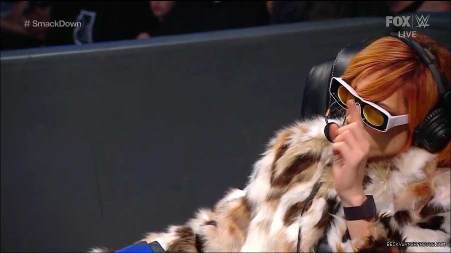 WWE_Friday_Night_Smackdown_1st_July_2022_720p_WEBRip_h264_mp4_002782983.jpg