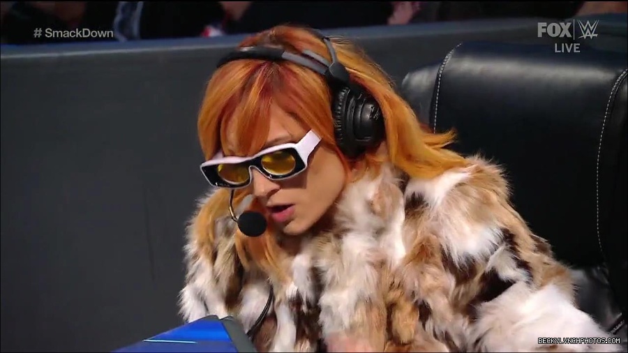 WWE_Friday_Night_Smackdown_1st_July_2022_720p_WEBRip_h264_mp4_002793393.jpg