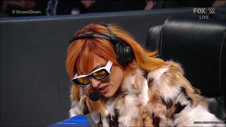 WWE_Friday_Night_Smackdown_1st_July_2022_720p_WEBRip_h264_mp4_002794194.jpg