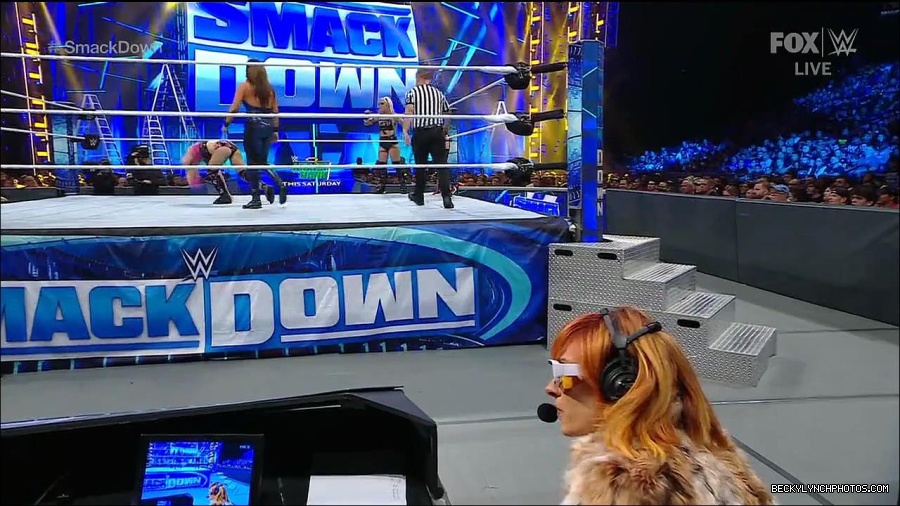 WWE_Friday_Night_Smackdown_1st_July_2022_720p_WEBRip_h264_mp4_002795796.jpg
