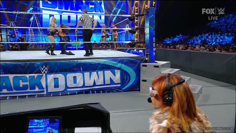 WWE_Friday_Night_Smackdown_1st_July_2022_720p_WEBRip_h264_mp4_002817935.jpg