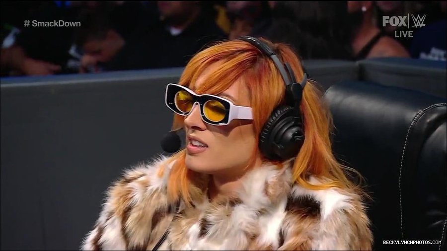WWE_Friday_Night_Smackdown_1st_July_2022_720p_WEBRip_h264_mp4_002858375.jpg