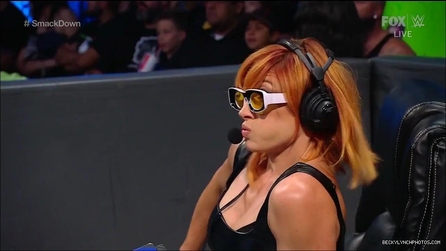 WWE_Friday_Night_Smackdown_1st_July_2022_720p_WEBRip_h264_mp4_002936853.jpg