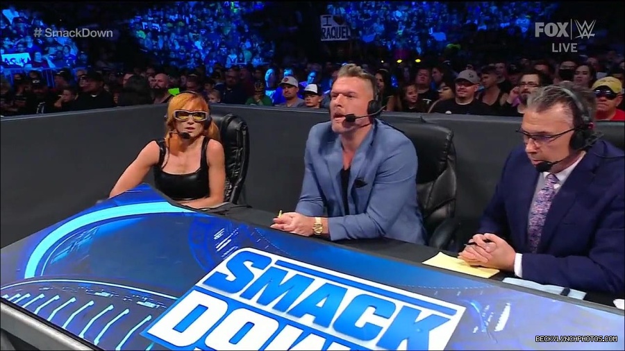 WWE_Friday_Night_Smackdown_1st_July_2022_720p_WEBRip_h264_mp4_002962891.jpg