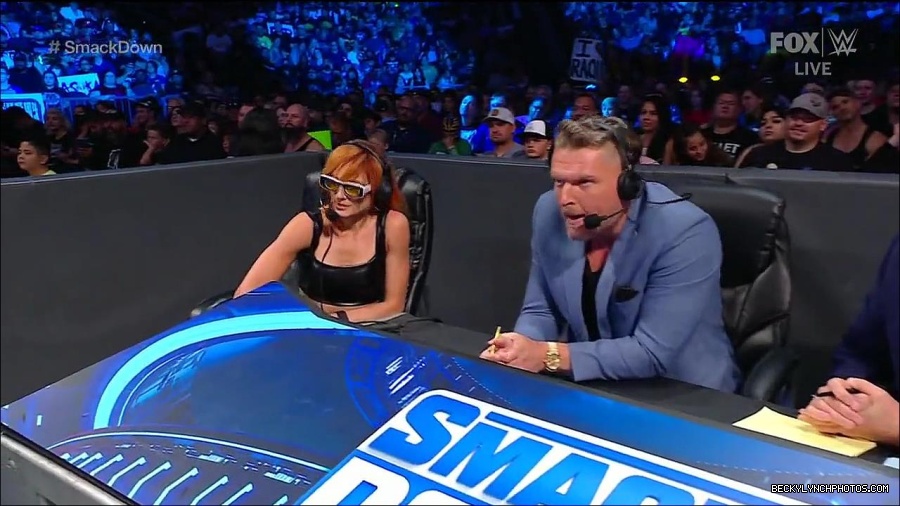 WWE_Friday_Night_Smackdown_1st_July_2022_720p_WEBRip_h264_mp4_002963692.jpg