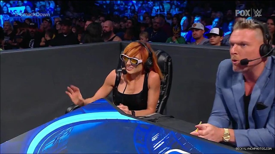WWE_Friday_Night_Smackdown_1st_July_2022_720p_WEBRip_h264_mp4_002965293.jpg