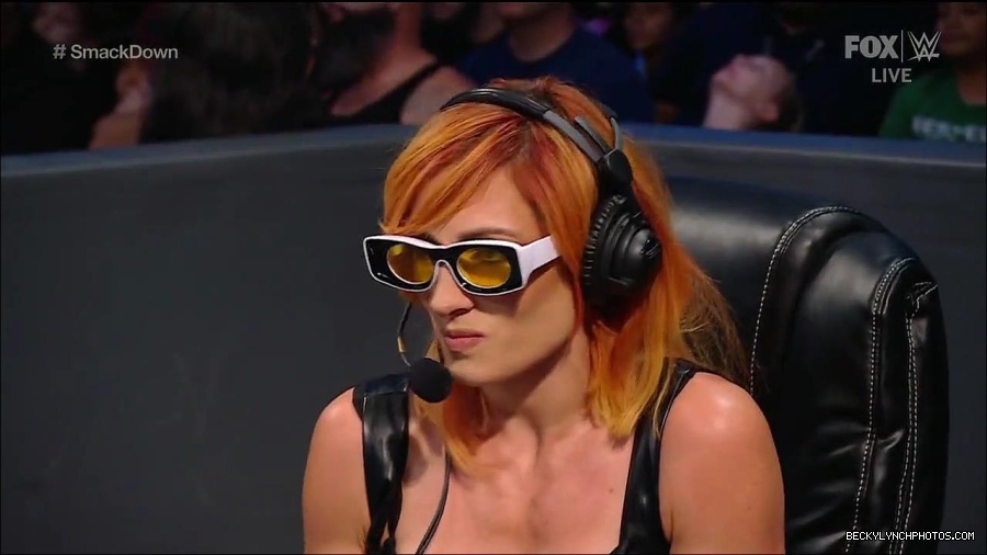 WWE_Friday_Night_Smackdown_1st_July_2022_720p_WEBRip_h264_mp4_003020949.jpg