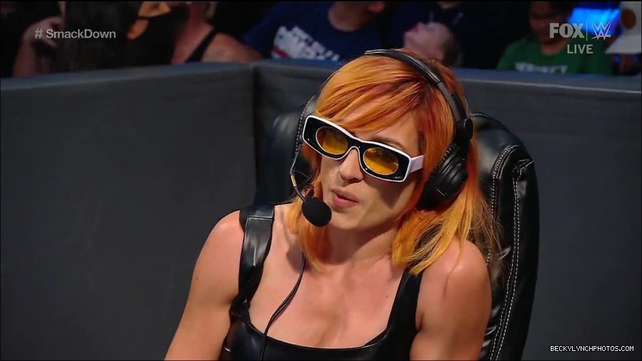 WWE_Friday_Night_Smackdown_1st_July_2022_720p_WEBRip_h264_mp4_003031760.jpg