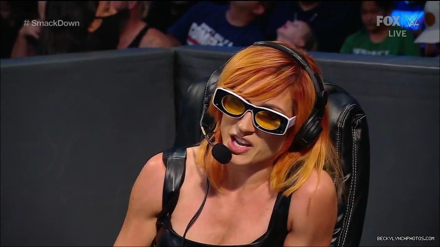 WWE_Friday_Night_Smackdown_1st_July_2022_720p_WEBRip_h264_mp4_003032160.jpg