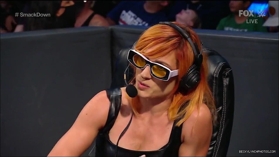 WWE_Friday_Night_Smackdown_1st_July_2022_720p_WEBRip_h264_mp4_003032560.jpg
