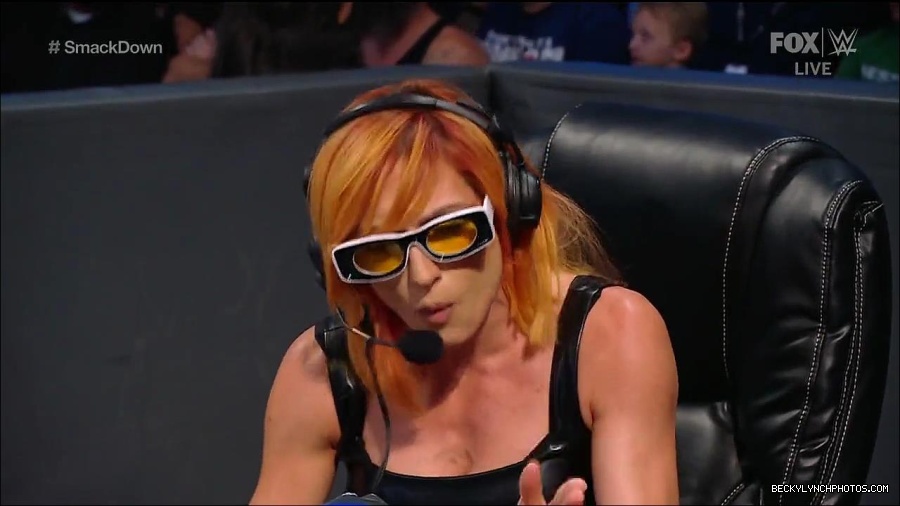 WWE_Friday_Night_Smackdown_1st_July_2022_720p_WEBRip_h264_mp4_003044973.jpg