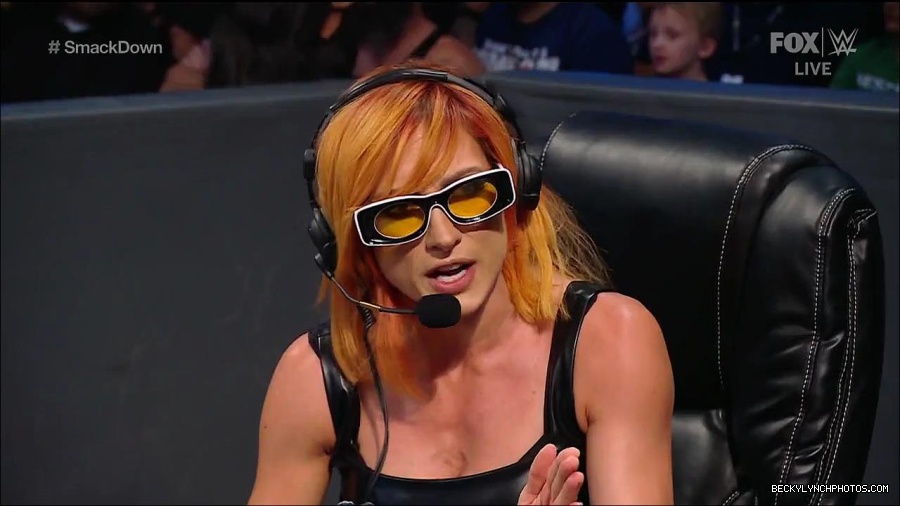 WWE_Friday_Night_Smackdown_1st_July_2022_720p_WEBRip_h264_mp4_003045373.jpg
