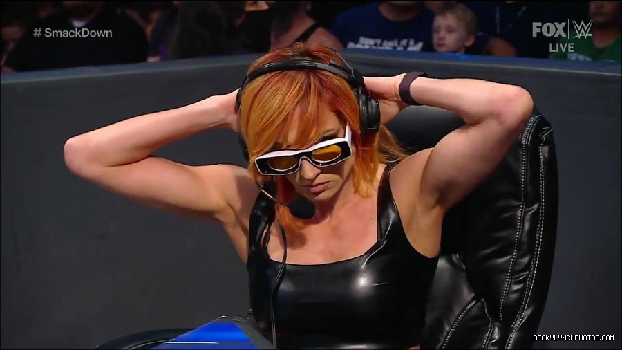 WWE_Friday_Night_Smackdown_1st_July_2022_720p_WEBRip_h264_mp4_003190501.jpg