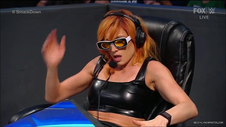 WWE_Friday_Night_Smackdown_1st_July_2022_720p_WEBRip_h264_mp4_003204515.jpg