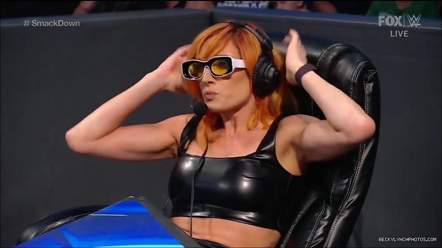 WWE_Friday_Night_Smackdown_1st_July_2022_720p_WEBRip_h264_mp4_003205316.jpg