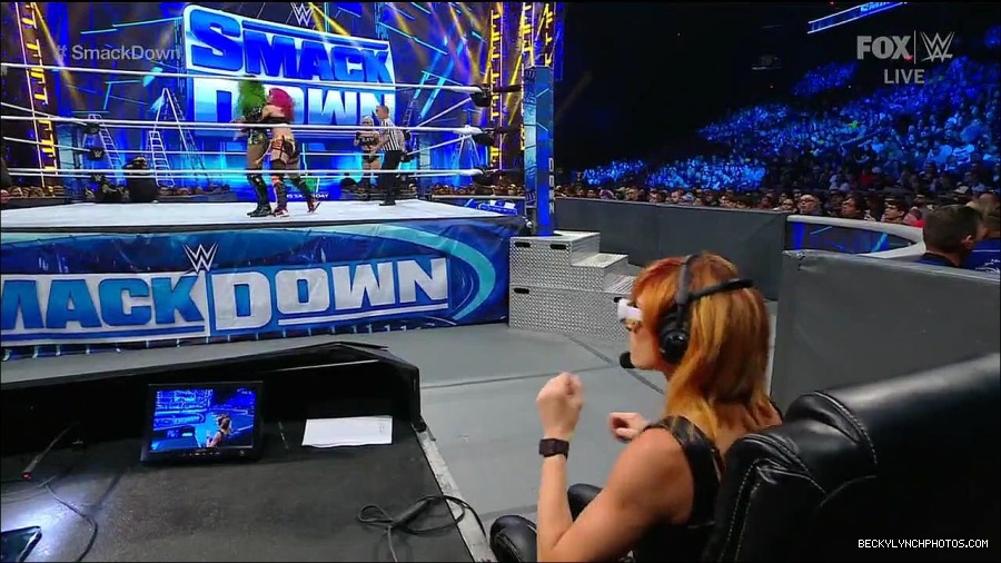 WWE_Friday_Night_Smackdown_1st_July_2022_720p_WEBRip_h264_mp4_003206918.jpg