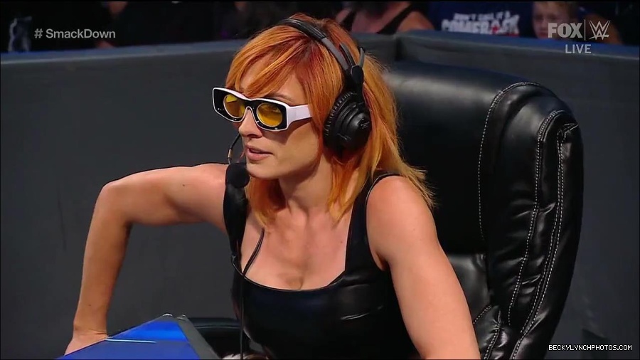WWE_Friday_Night_Smackdown_1st_July_2022_720p_WEBRip_h264_mp4_003212523.jpg
