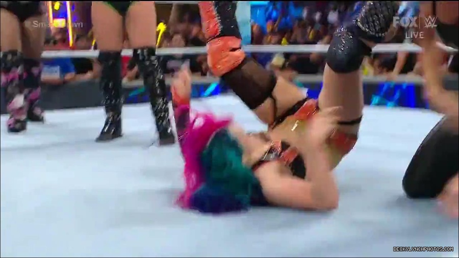 WWE_Friday_Night_Smackdown_1st_July_2022_720p_WEBRip_h264_mp4_003283795.jpg