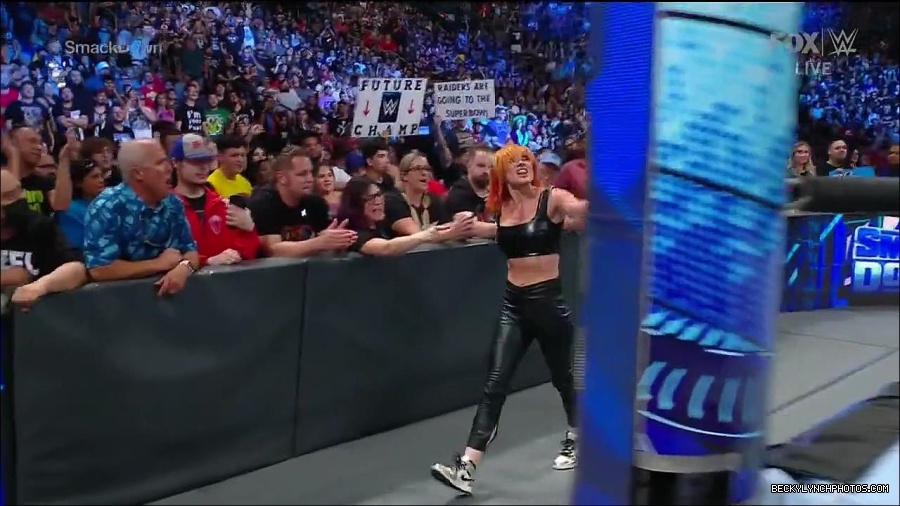 WWE_Friday_Night_Smackdown_1st_July_2022_720p_WEBRip_h264_mp4_003291803.jpg
