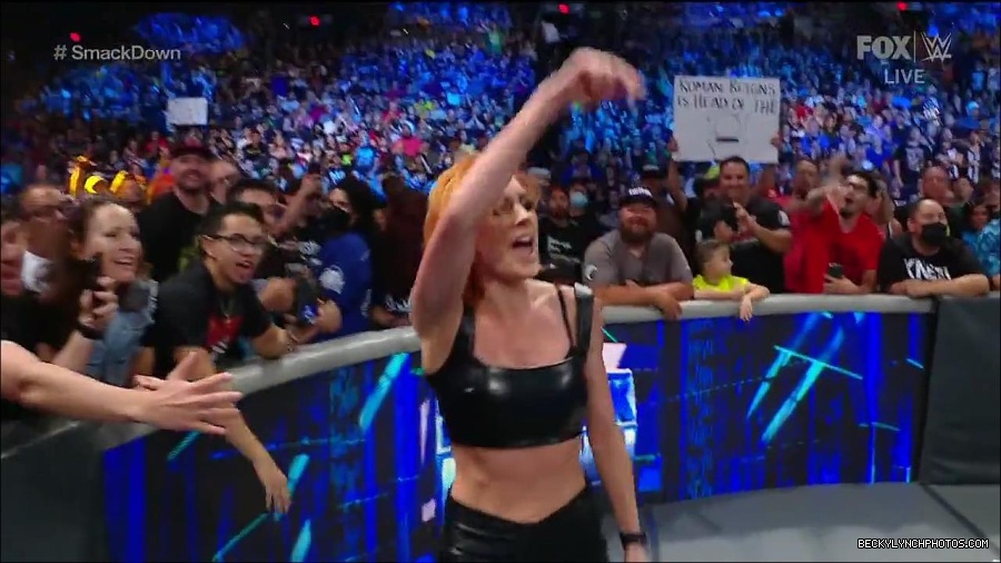 WWE_Friday_Night_Smackdown_1st_July_2022_720p_WEBRip_h264_mp4_003295006.jpg
