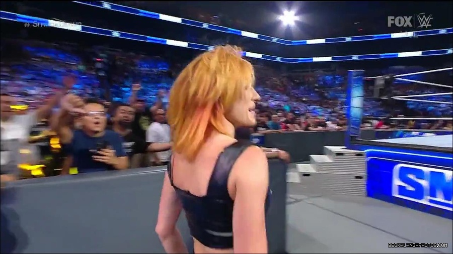 WWE_Friday_Night_Smackdown_1st_July_2022_720p_WEBRip_h264_mp4_003297809.jpg