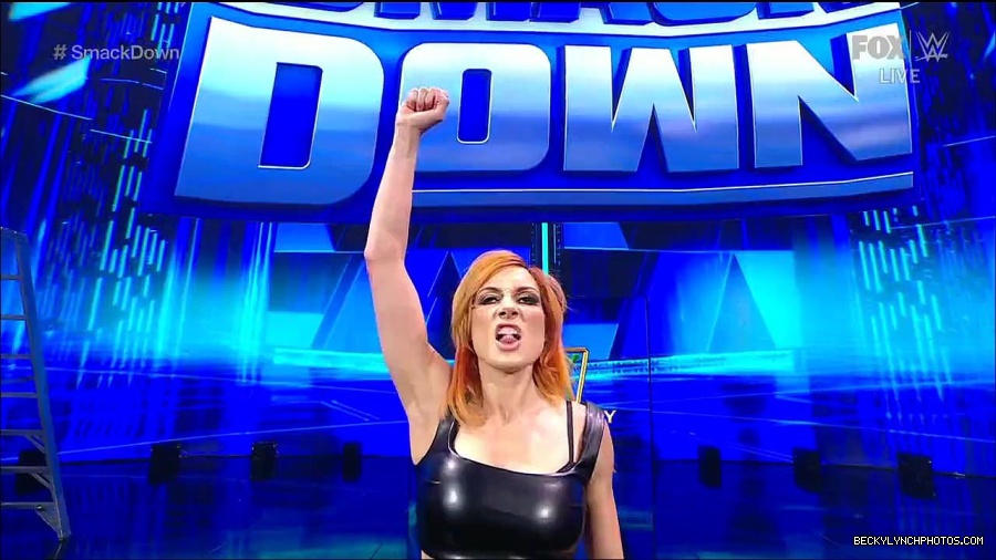 WWE_Friday_Night_Smackdown_1st_July_2022_720p_WEBRip_h264_mp4_003331092.jpg