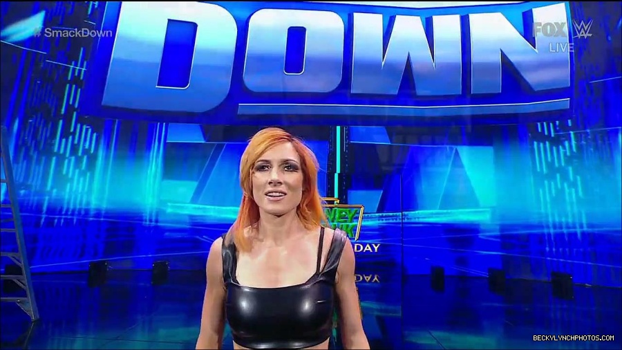 WWE_Friday_Night_Smackdown_1st_July_2022_720p_WEBRip_h264_mp4_003336697.jpg