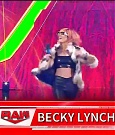 WWE_Friday_Night_Smackdown_1st_July_2022_720p_WEBRip_h264_mp4_002565165.jpg