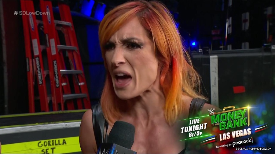 WWE_The_SmackDown_LowDown_2022_07_02_720p_Hi_WEB_h264-HEEL_mp4_000292133.jpg