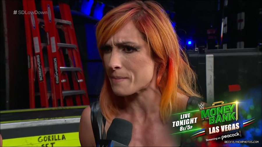 WWE_The_SmackDown_LowDown_2022_07_02_720p_Hi_WEB_h264-HEEL_mp4_000292533.jpg
