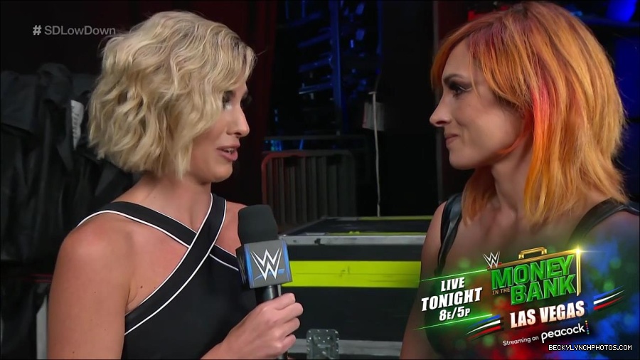 WWE_The_SmackDown_LowDown_2022_07_02_720p_Hi_WEB_h264-HEEL_mp4_000302533.jpg