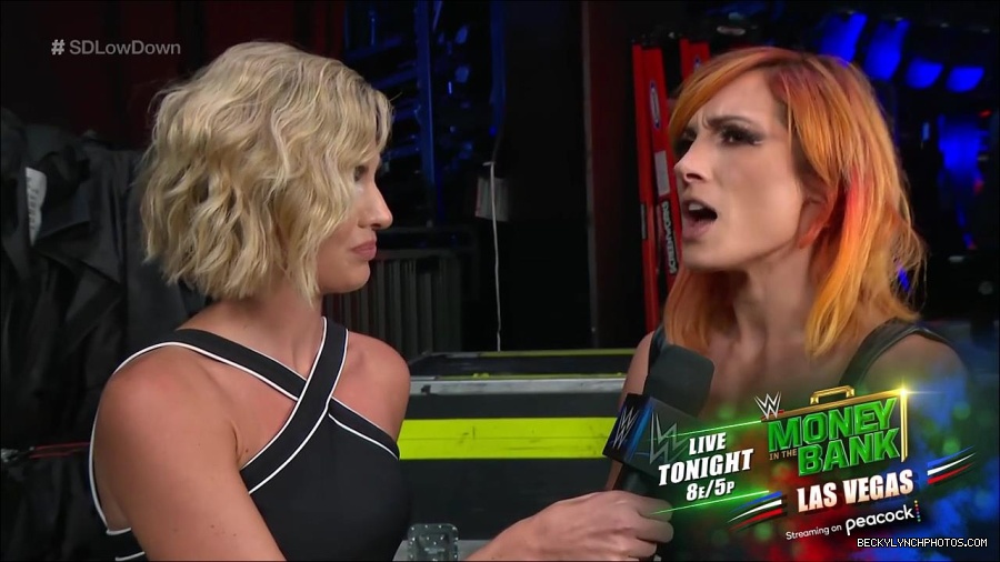 WWE_The_SmackDown_LowDown_2022_07_02_720p_Hi_WEB_h264-HEEL_mp4_000303333.jpg