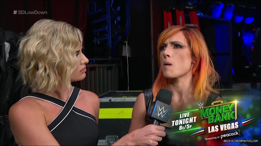 WWE_The_SmackDown_LowDown_2022_07_02_720p_Hi_WEB_h264-HEEL_mp4_000304533.jpg