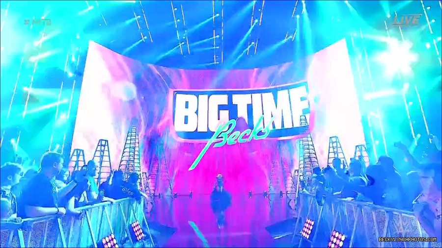 WWE_Money_In_The_Bank_2022_720p_WEB_h264-HEEL_mp4_000315521.jpg