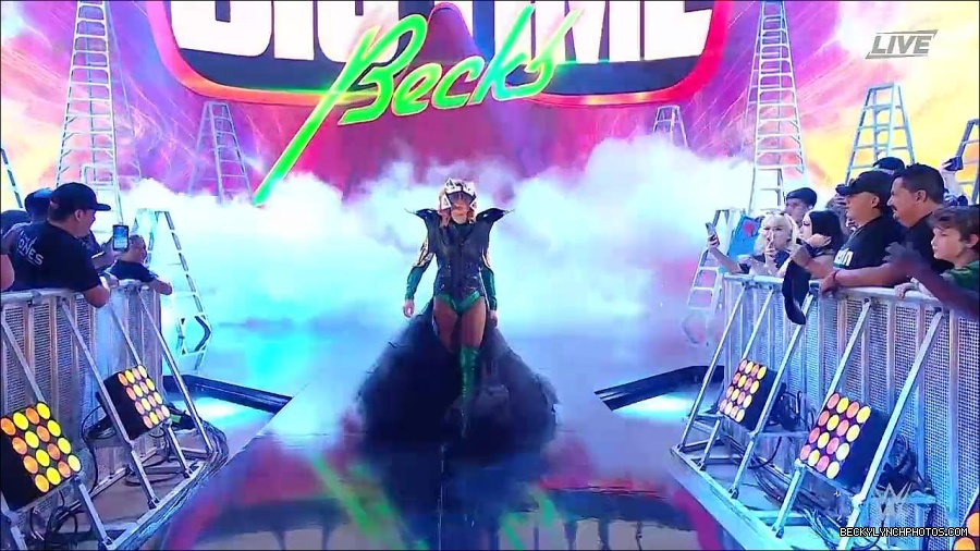WWE_Money_In_The_Bank_2022_720p_WEB_h264-HEEL_mp4_000329921.jpg