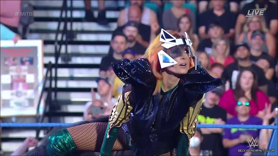 WWE_Money_In_The_Bank_2022_720p_WEB_h264-HEEL_mp4_000355521.jpg