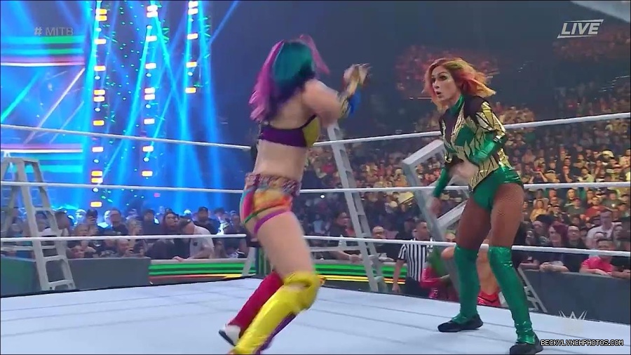 WWE_Money_In_The_Bank_2022_720p_WEB_h264-HEEL_mp4_000710354.jpg