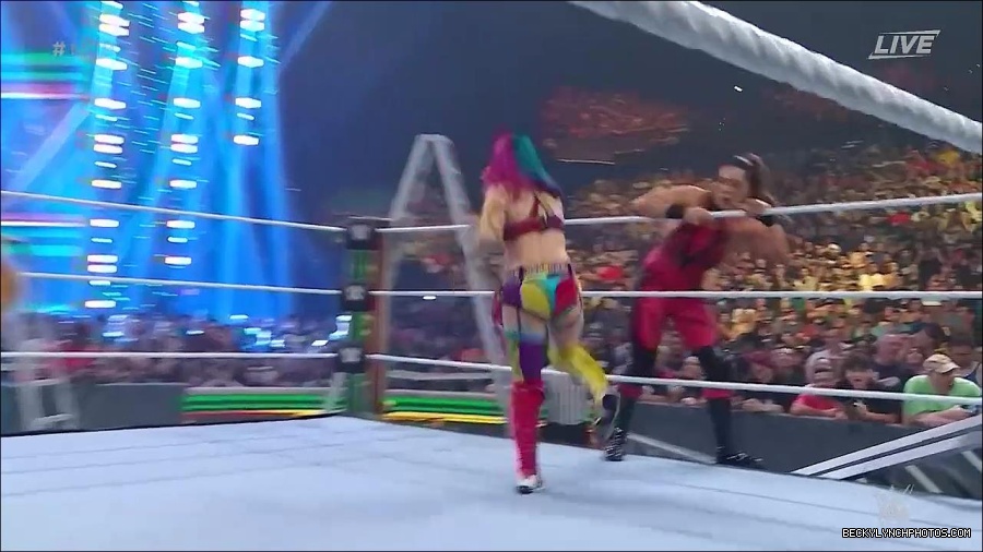 WWE_Money_In_The_Bank_2022_720p_WEB_h264-HEEL_mp4_000726754.jpg