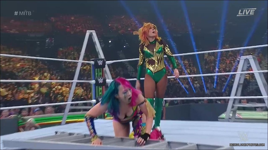 WWE_Money_In_The_Bank_2022_720p_WEB_h264-HEEL_mp4_000746754.jpg