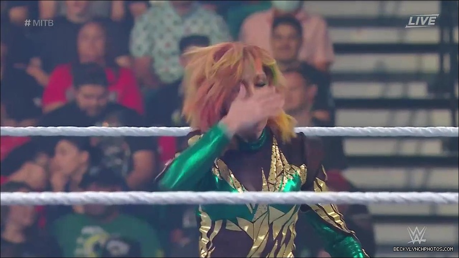 WWE_Money_In_The_Bank_2022_720p_WEB_h264-HEEL_mp4_000747554.jpg