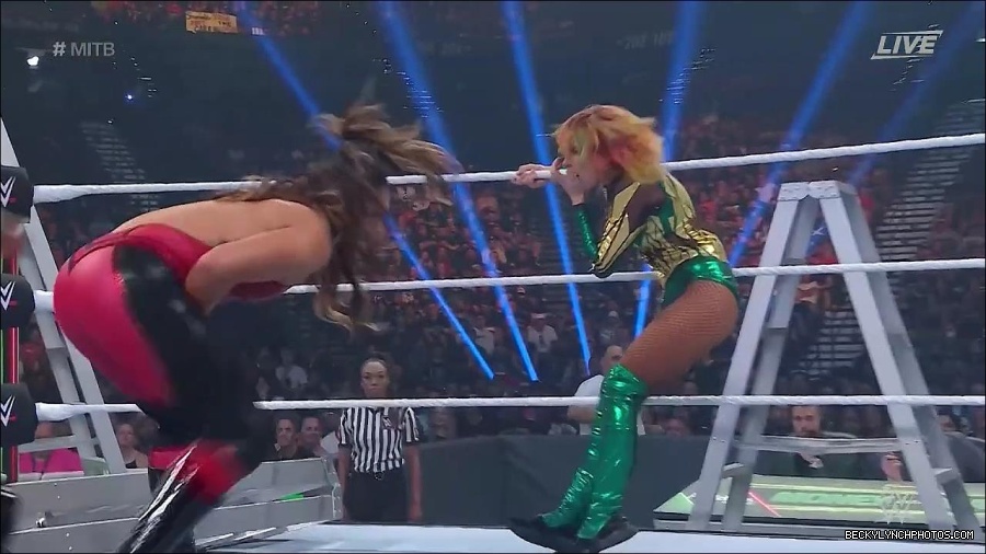 WWE_Money_In_The_Bank_2022_720p_WEB_h264-HEEL_mp4_000817987.jpg