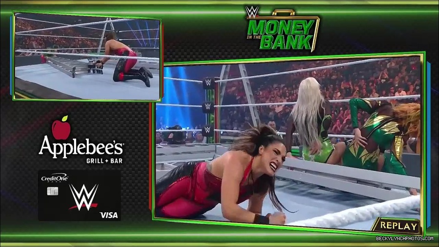WWE_Money_In_The_Bank_2022_720p_WEB_h264-HEEL_mp4_000847987.jpg
