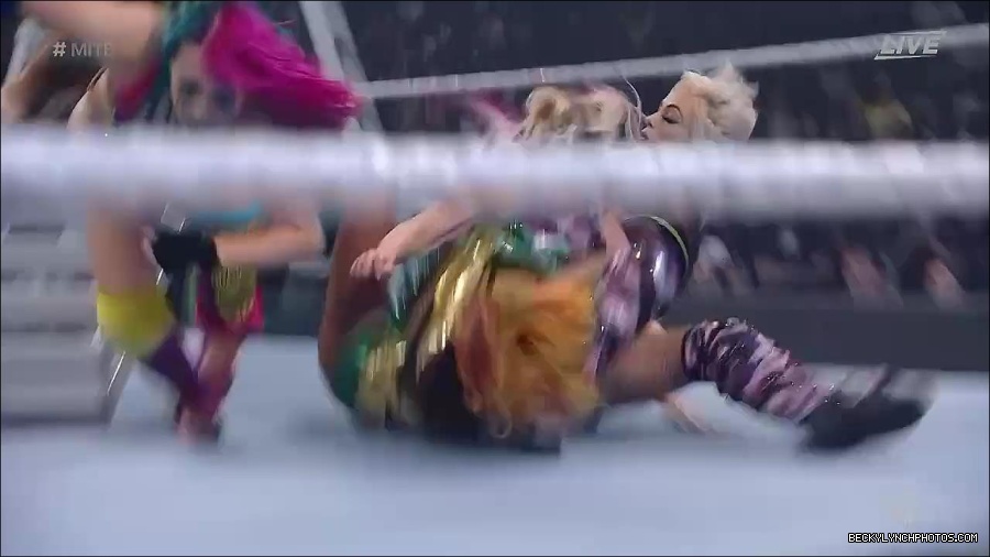 WWE_Money_In_The_Bank_2022_720p_WEB_h264-HEEL_mp4_000951187.jpg
