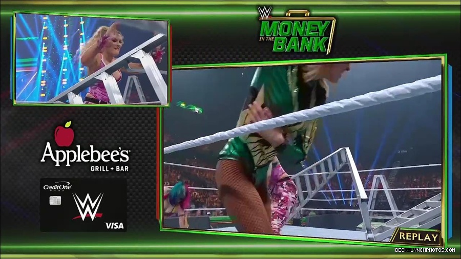 WWE_Money_In_The_Bank_2022_720p_WEB_h264-HEEL_mp4_001113854.jpg