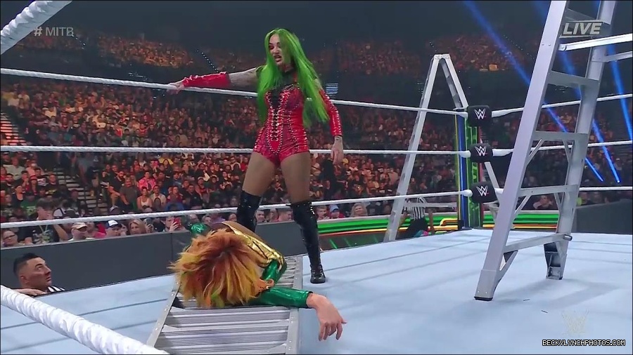 WWE_Money_In_The_Bank_2022_720p_WEB_h264-HEEL_mp4_001352254.jpg
