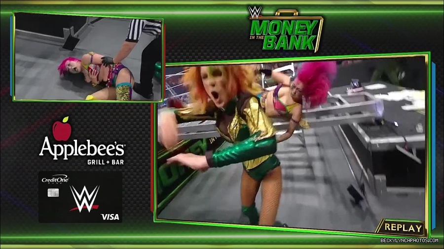 WWE_Money_In_The_Bank_2022_720p_WEB_h264-HEEL_mp4_001549787.jpg