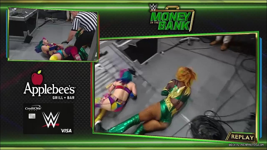 WWE_Money_In_The_Bank_2022_720p_WEB_h264-HEEL_mp4_001550587.jpg