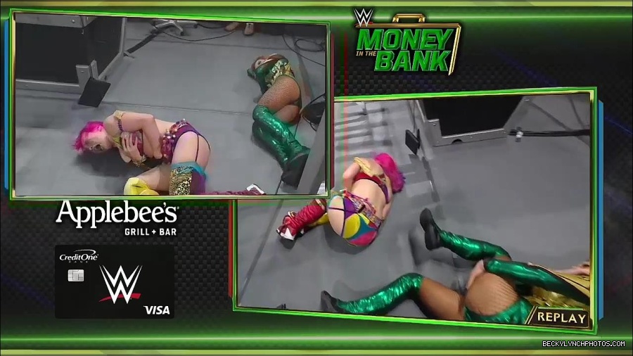WWE_Money_In_The_Bank_2022_720p_WEB_h264-HEEL_mp4_001553387.jpg