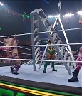 WWE_Money_In_The_Bank_2022_720p_WEB_h264-HEEL_mp4_001640987.jpg
